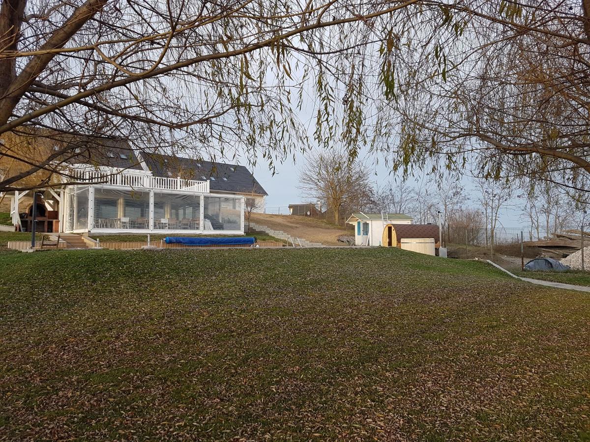 Dunavăţu de Sus Pike Inn Dunavatul De Sus - Delta Dunarii מראה חיצוני תמונה